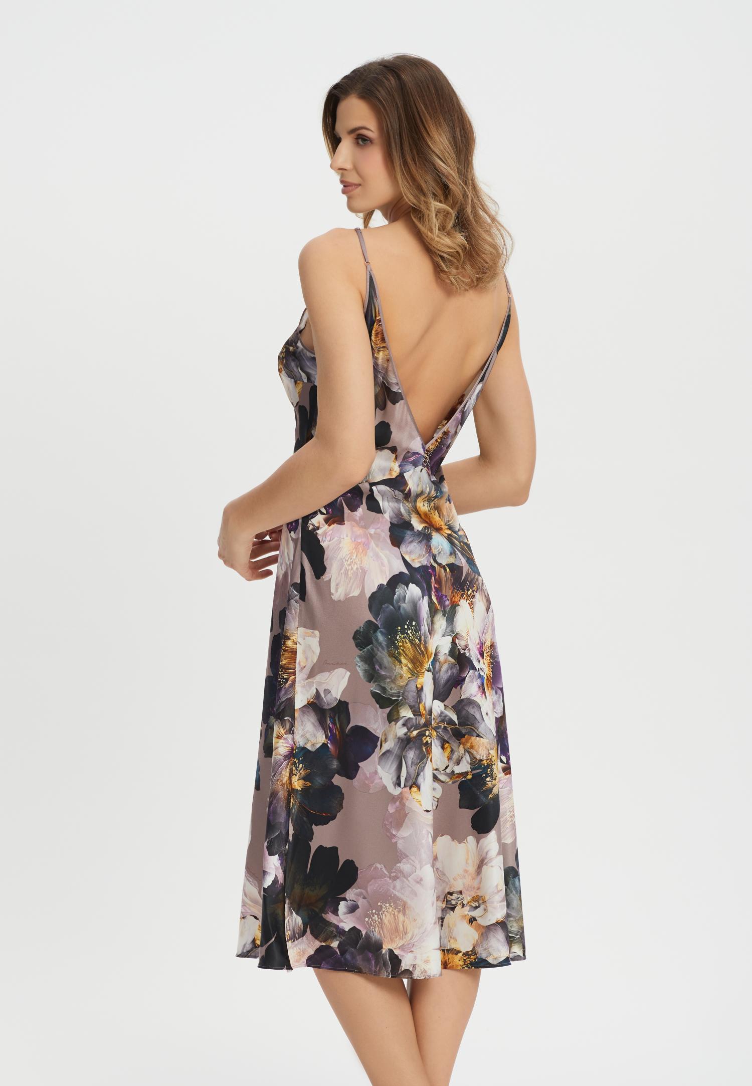 Шелковая ночная сорочка W24-00SS303-L Marc & André